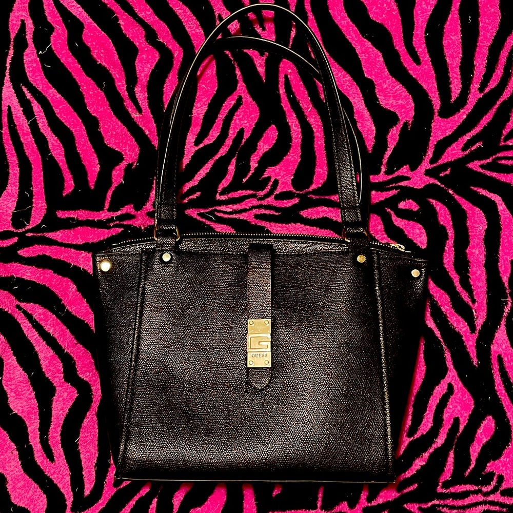 Black Guess Hand/Shoulder Bag- Great Condition!